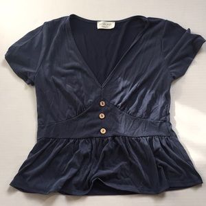 ✨Empire T-Shirt✨